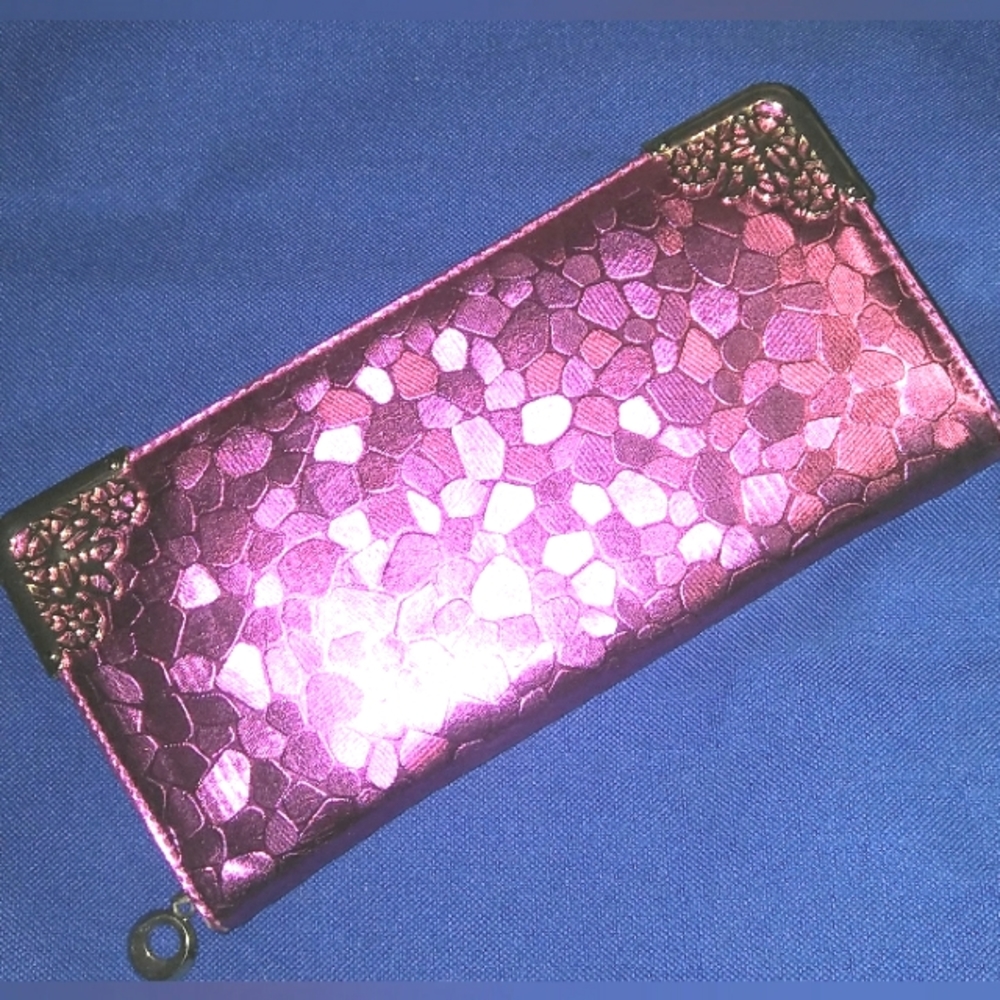 "Meilaine" Hot Pink Embossed Design Gold Toned Filigree Zip Wallet